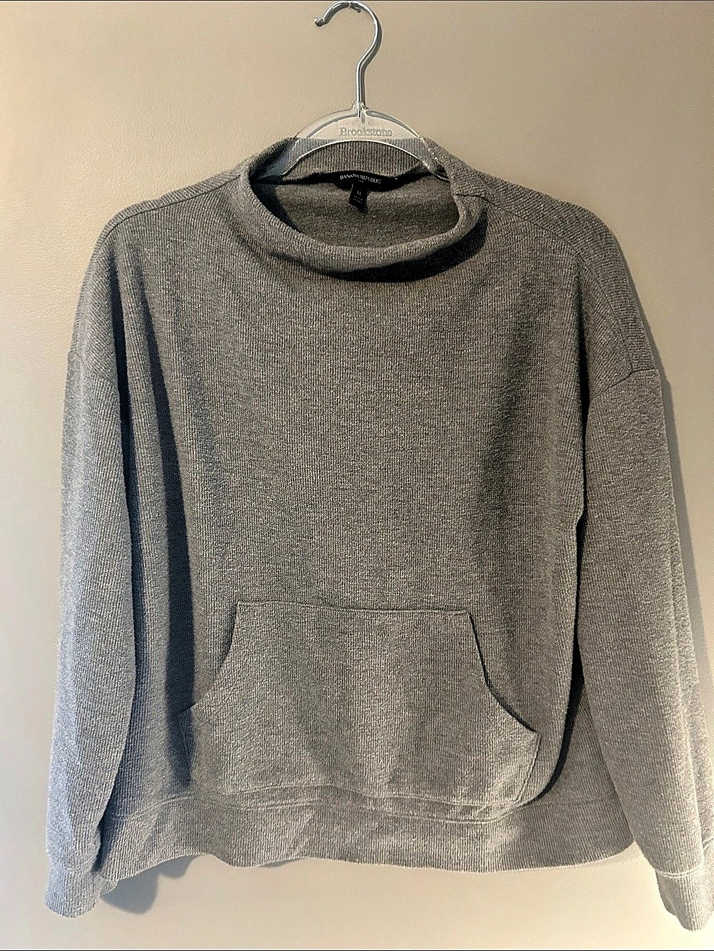 Banana Republic Ribbed Crew Neck Sweater Gray Size Medium